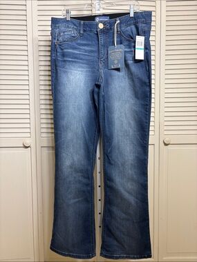 NWT Democracy Kathryn Ab Solution Itty Bitty Bootcut Jeans Size 16